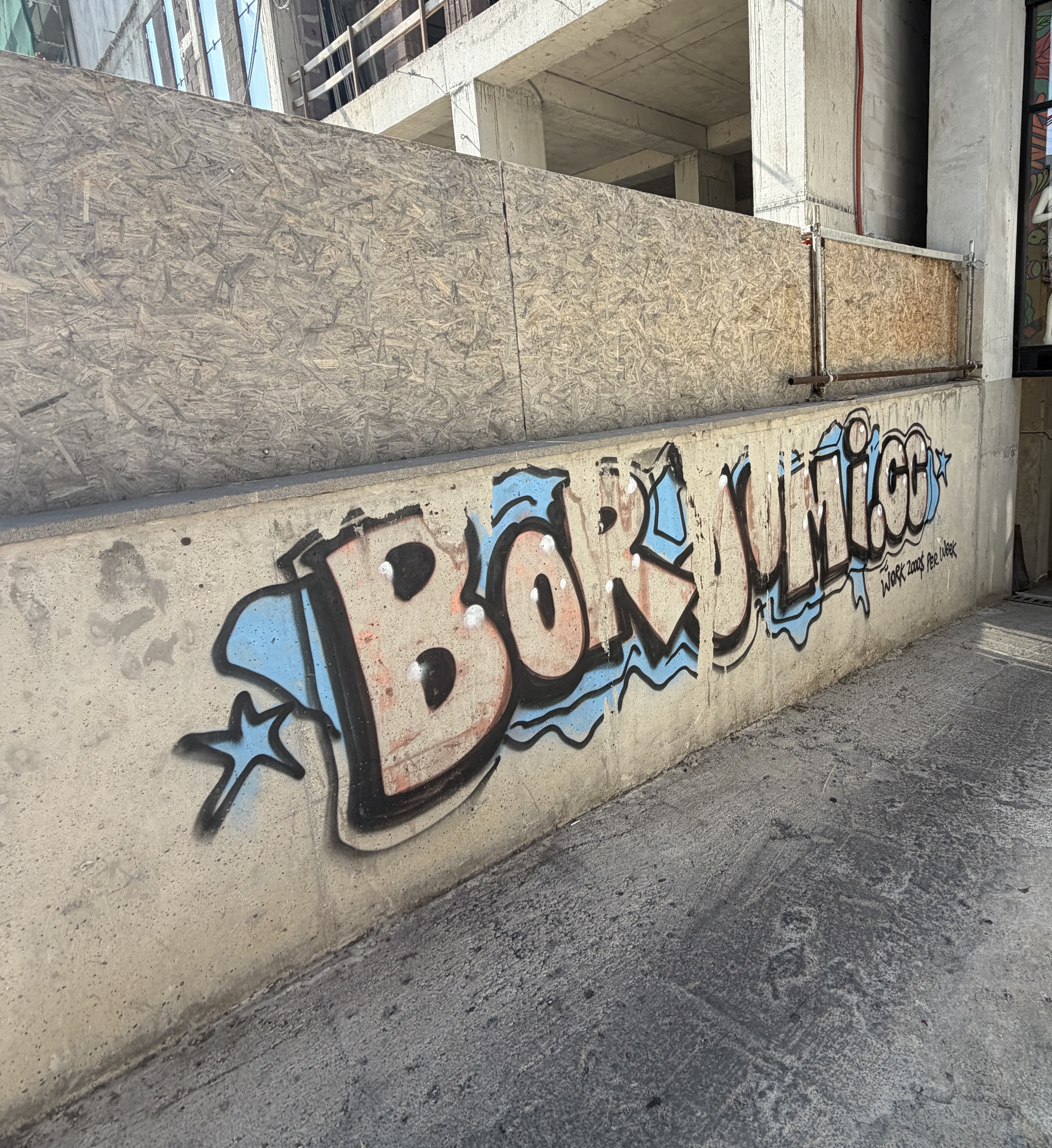 Tbilisi street graffiti in Aragveli